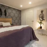 Vasko Luxurious Suites, Firefox シャレー