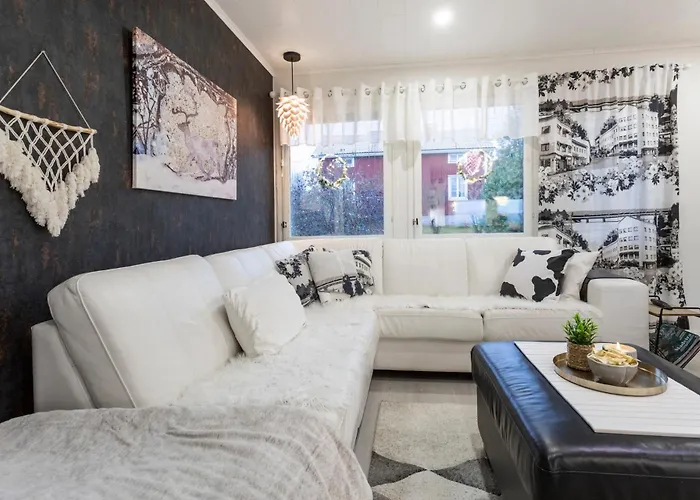 Vasko Luxurious Suites, Firefox 木屋 罗瓦涅米